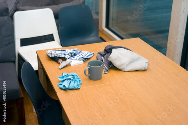 Obraz cleaning wooden table