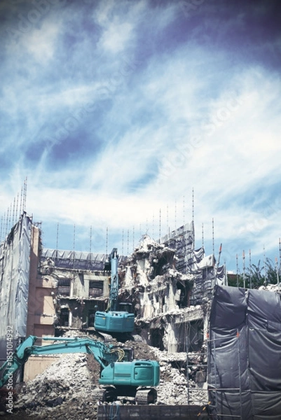 Obraz 街中のビルの解体現場