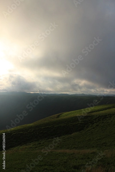 Obraz 『熊本県阿蘇市”大観峰”阿蘇の自然と雲』　大観峰展望台からの眺望　山と街並み