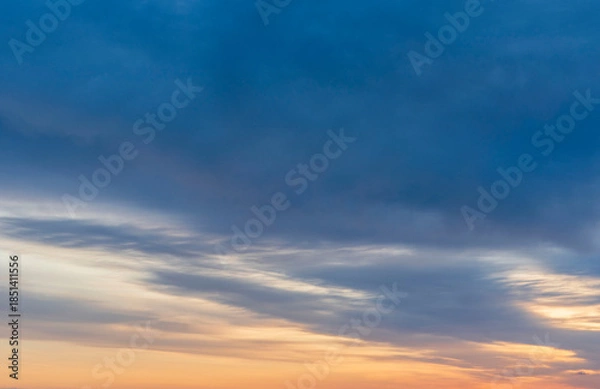 Obraz 朝の曇り空