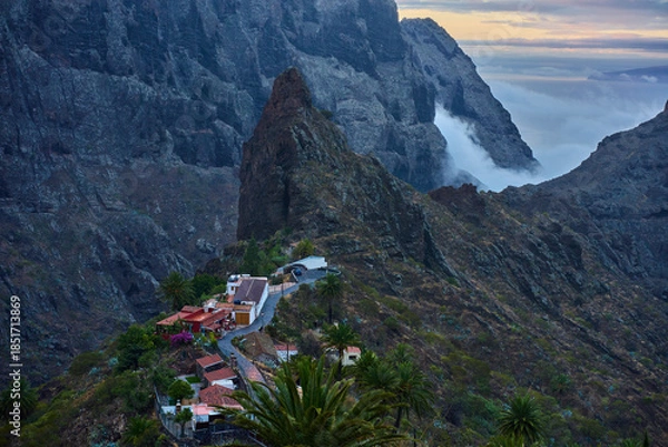 Obraz Masca village at sunrise