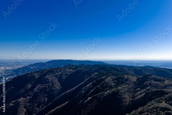 Obraz 小倉山展望台から望む養老山（ドローンによる空撮）