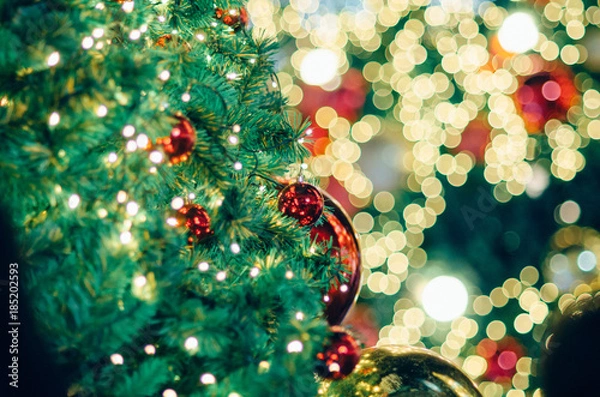 Obraz christmas tree lighting and bokeh