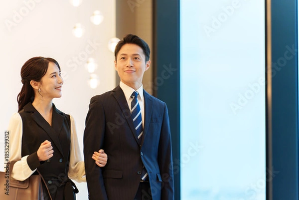 Obraz カップル　夫婦　デート　エスコート