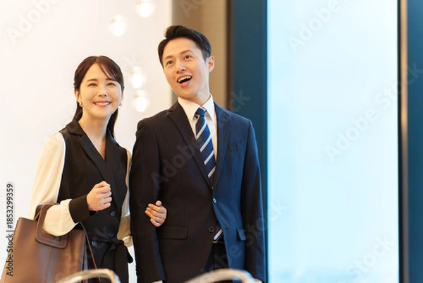 Obraz カップル　夫婦　デート　エスコート