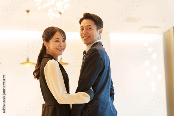 Obraz カップル　夫婦　デート　エスコート