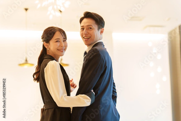 Obraz カップル　夫婦　デート　エスコート