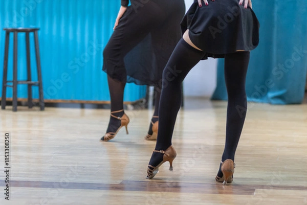 Obraz dance class with group of dancers practicing in a spacious studio