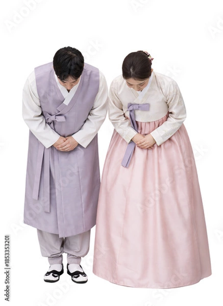 Obraz 새해인사 - 한복을 입고 공손하게 인사(세배)하는 한국인 젊은 부부 (설날, 추석, 명절, 결혼) 2026