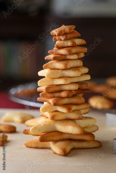 Fototapeta クリスマス、クッキー、ホームメイドクリスマススイーツ、手作り、クリスマスのお菓子、型抜き、冬休み、日本のクリスマス、ホームメイドクッキー、積み上げ