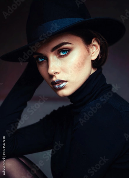 Obraz Mysterious Beauty