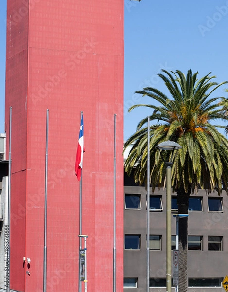 Obraz Red Building with Palm Tree in Concepción, Chile