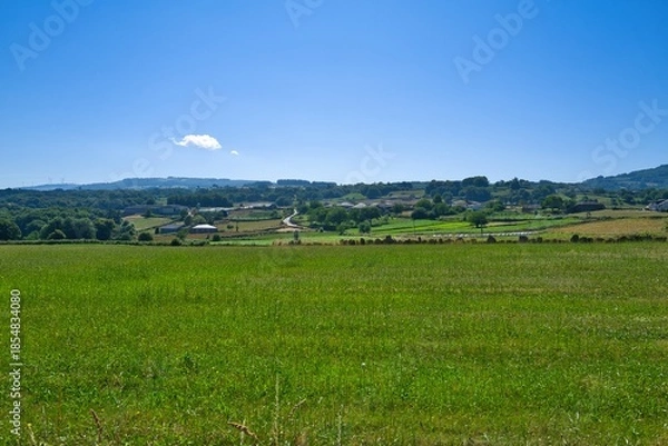 Obraz 경관, sky, 들판, 목초, 네이처, 여름, 경작, 농촌, green, 농장, blue, 목초지, 시골, 국가, 구름, 나무, 봄, 수평선, 명랑한, 고개, 강, 풍경, 아웃도어