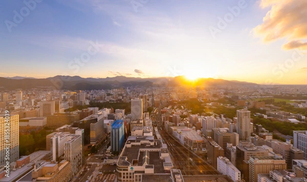 Obraz 北海道・札幌 夕日が沈む都市風景　2025

