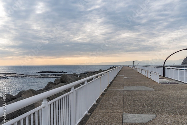Fototapeta 神奈川県　湘南　江ノ島の冬の風景