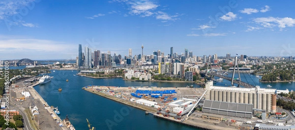 Obraz Sydney Balmain two birdges close pan