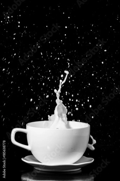 Fototapeta Milk Splash