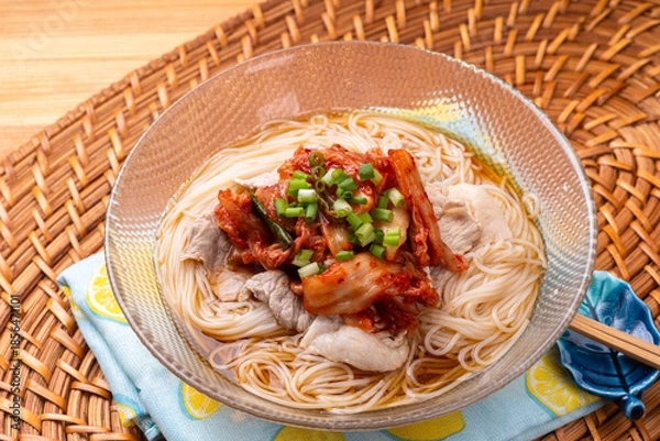 Obraz 豚キムチぶっかけそうめん