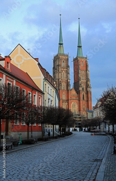 Fototapeta Cathedral street vertical - St John the Baptist Cathedral - Wroclaw, Poland