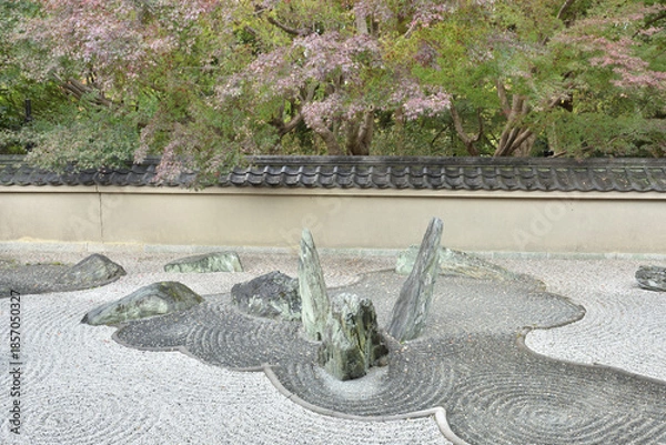 Fototapeta 東福寺塔頭龍吟庵　西庭　龍の庭(京都市東山区)