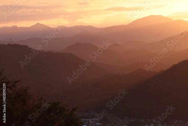 Obraz 赤く染まる山並み