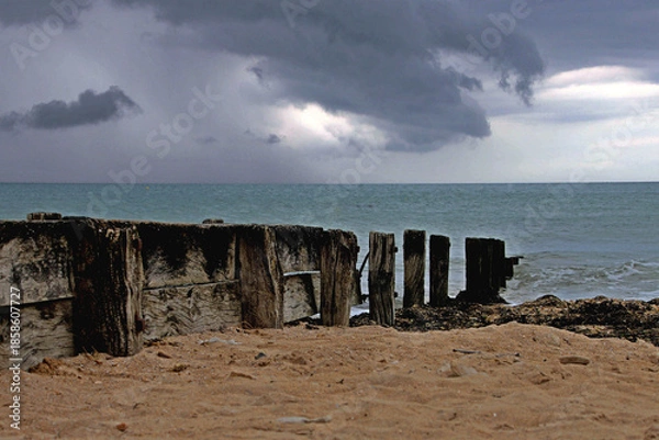 Obraz L'océan imprévisible, il est temps de partir