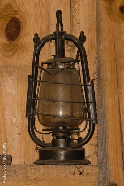 Obraz old kerosene lamp