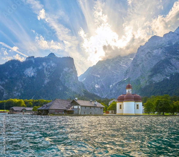 Obraz Bayerische Impressionen am Königssee, Deutschland. Mit der berühmten Wallfahrtskirche St. Bartholomä.