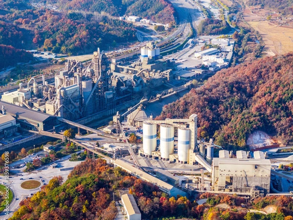 Obraz 충북 단양군 시멘트채석장과 시멘트공장의 풍경