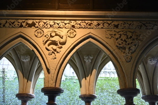 Obraz Cloître du de l'abbaye du Mont-Saint-Michel	