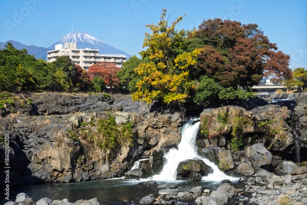Obraz 鮎壺の滝と富士山