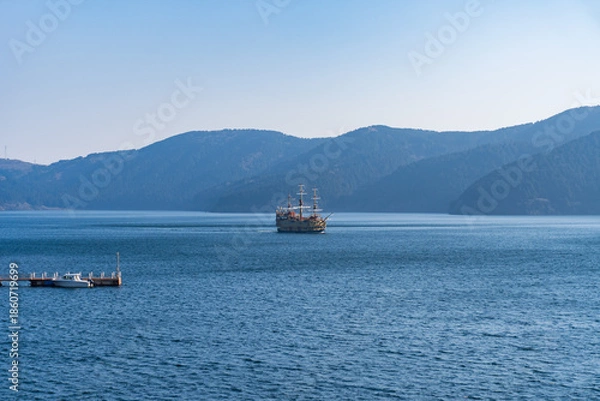 Obraz 芦ノ湖の箱根海賊船の風景