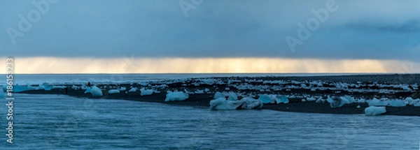 Fototapeta Sunset over Diamond beach