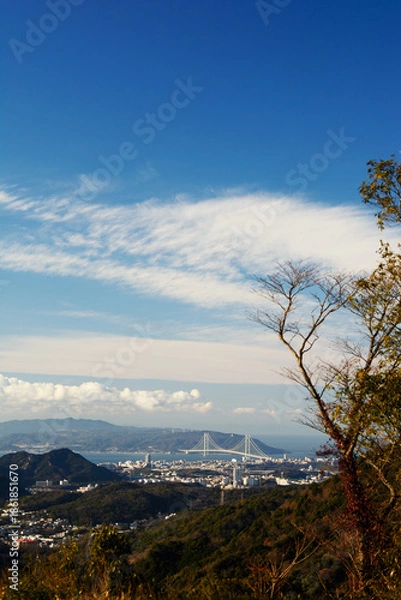 Obraz 兵庫県・鍋蓋山から明石海峡大橋を見る