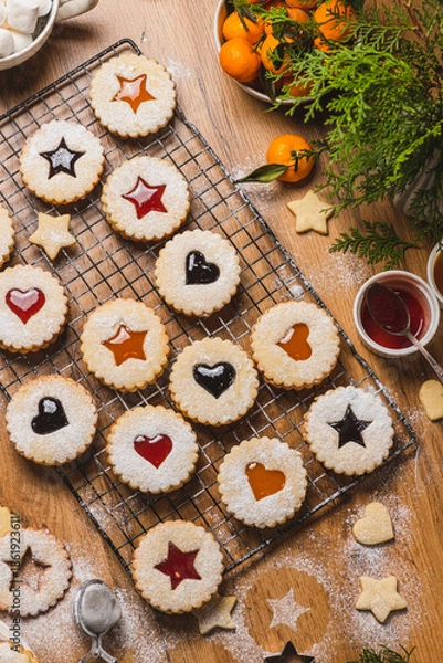 Obraz Linzer biscuits on a baking rack