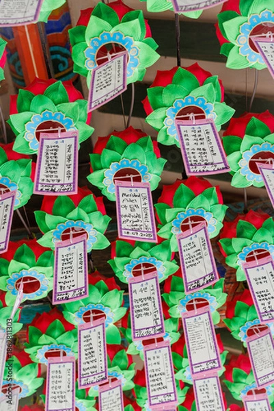 Fototapeta Notes floating in the temple