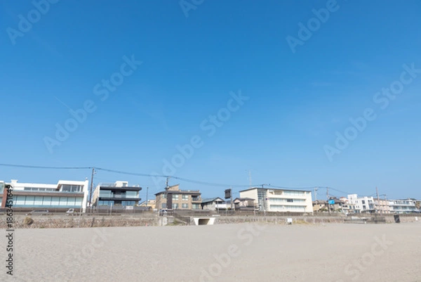 Obraz (神奈川県ｰ風景)由比ヶ浜から見る丘側の風景