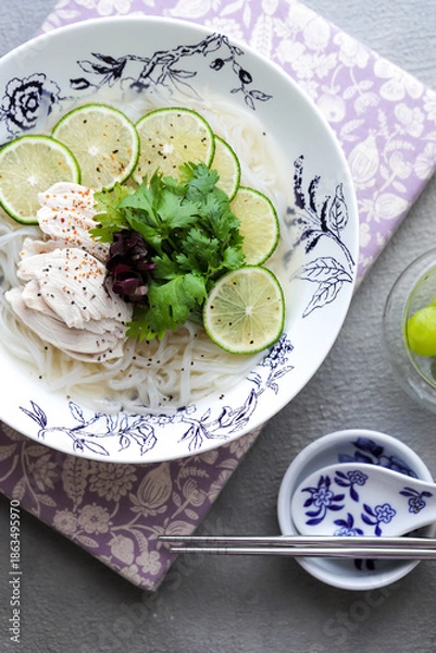 Obraz フォーのワンプレート柑橘和え麺