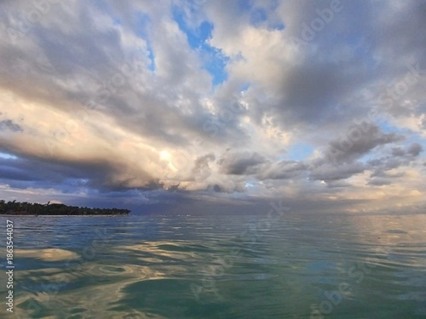 Obraz Dramatic Sunset Sky Over Tropical Water