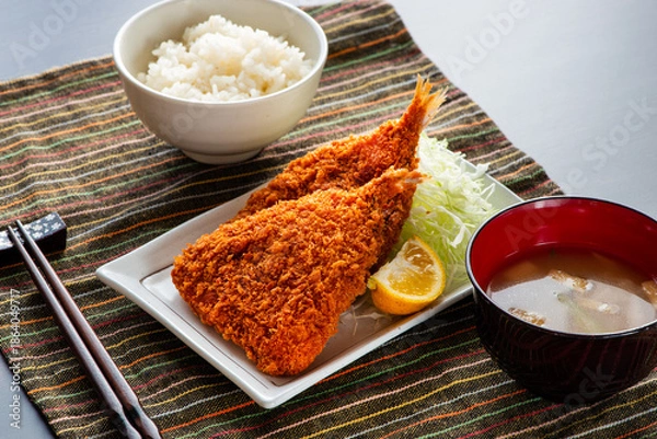 Obraz 皿に乗ったアジフライ