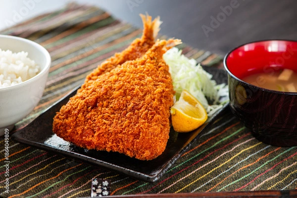 Obraz 皿に乗ったアジフライ