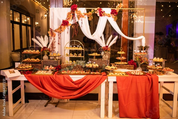 Obraz mesa de carnes frías