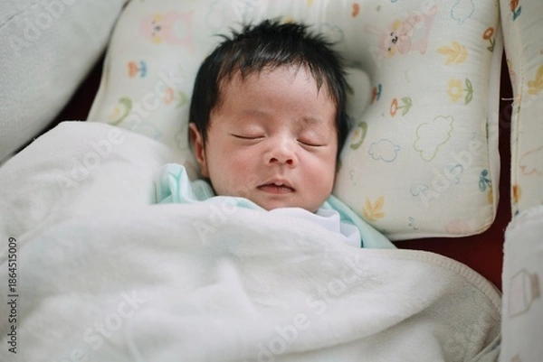 Obraz little boy sleeping