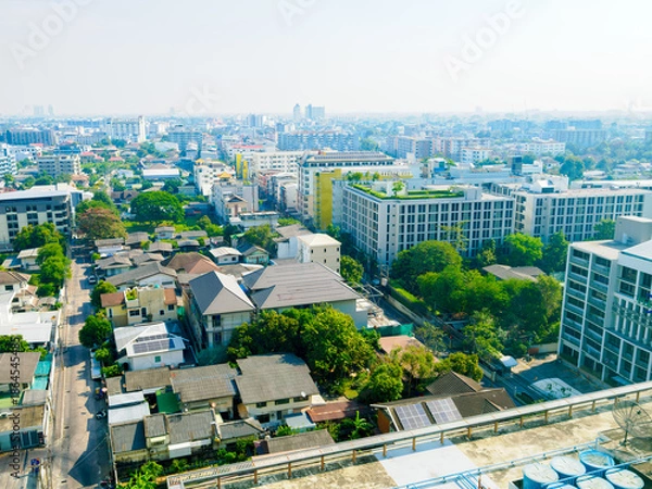 Fototapeta ビルから見るタイのバンコクの街並み　オンヌット周辺