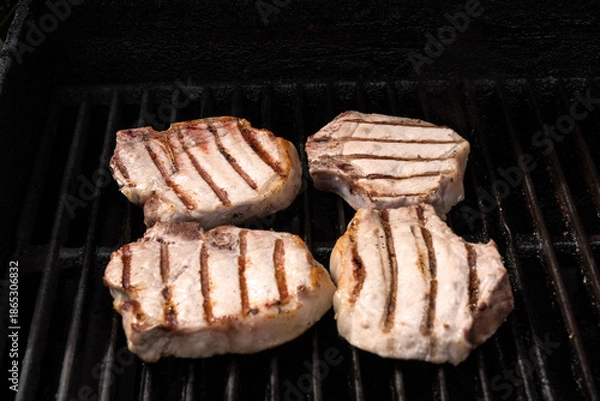 Obraz Grilling porkchops 
