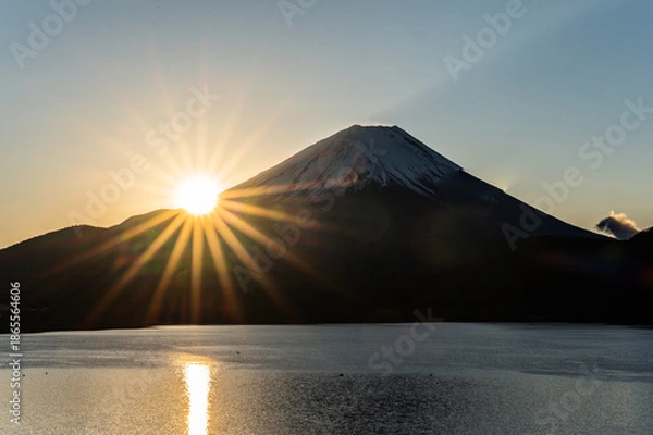 Obraz 日本山梨県本栖湖からの富士山と初日の出