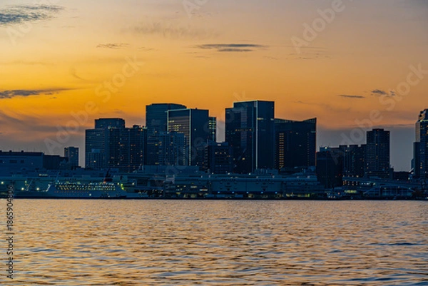 Obraz 日本　東京都心の夕景　黄昏時