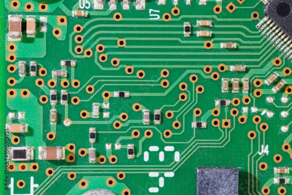 Fototapeta ハードディスクドライブ（HDD）の緑色の制御基板（コントローラー）のクローズアップ