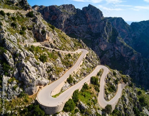 Obraz Winding mountain road (1)