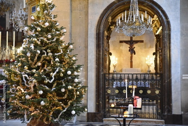 Obraz Sapin de Noël à l'église